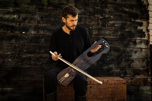 Классическая Тальхарпа в черном цвете купить в Москве: цены, доставка, фото Классическая Тальхарпа в черном цвете купить в Москве: цены, доставка, фото