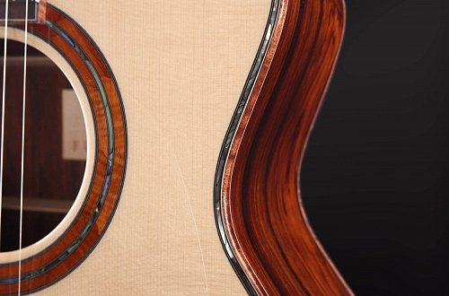 FURCH Red OOM-LC Акустическая гитара с кейсом купить в Москве: цены, доставка, фото FURCH Red OOM-LC Акустическая гитара с кейсом купить в Москве: цены, доставка, фото