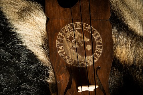 Тальхарпа "Хати и Сколль" Классическая купить в Москве: цены, доставка, фото Тальхарпа "Хати и Сколль" Классическая купить в Москве: цены, доставка, фото