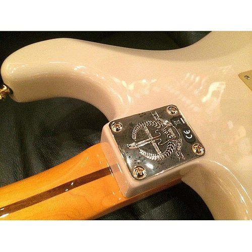 Электрогитара FENDER 60TH ANNIVERSARY CLASSIC PLAYER STRATOCASTER® купить в Москве: цены, доставка, фото Электрогитара FENDER 60TH ANNIVERSARY CLASSIC PLAYER STRATOCASTER® купить в Москве: цены, доставка, фото