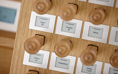 Johannus LiVE Series LiVE III купить в Москве: цены, доставка, фото Johannus LiVE Series LiVE III купить в Москве: цены, доставка, фото