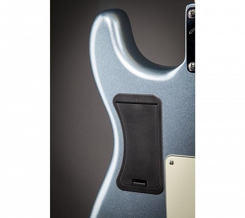 FENDER AMERICAN DELUXE STRAT PLUS MN MYSTIC ICE BLUE купить в Москве: цены, доставка, фото FENDER AMERICAN DELUXE STRAT PLUS MN MYSTIC ICE BLUE купить в Москве: цены, доставка, фото