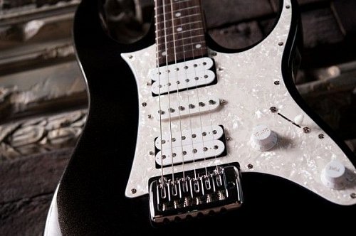 Электрогитара JET UAE 550 MBK купить в Москве: цены, доставка, фото Электрогитара JET UAE 550 MBK купить в Москве: цены, доставка, фото