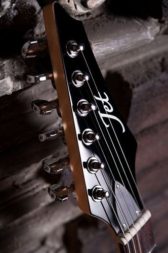 Электрогитара JET UAE 550 MBK купить в Москве: цены, доставка, фото Электрогитара JET UAE 550 MBK купить в Москве: цены, доставка, фото