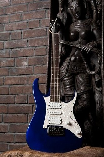 Электрогитара JET UAE 550 MBL купить в Москве: цены, доставка, фото Электрогитара JET UAE 550 MBL купить в Москве: цены, доставка, фото