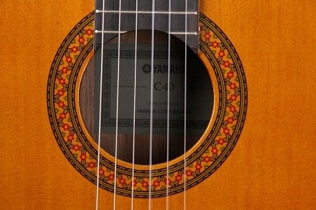 Классическая гитара YAMAHA C40 купить в Москве: цены, доставка, фото Классическая гитара YAMAHA C40 купить в Москве: цены, доставка, фото