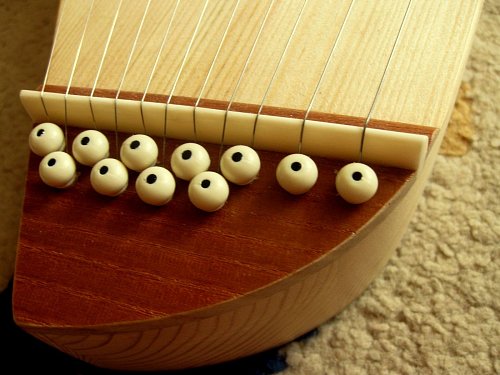 Гусли звончатые крыловидные Наста купить в Москве: цены, доставка, фото Гусли звончатые крыловидные Наста купить в Москве: цены, доставка, фото