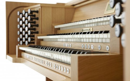 Johannus ECCLESIA Series Ecclesia D350 + Speakers купить в Москве: цены, доставка, фото Johannus ECCLESIA Series Ecclesia D350 + Speakers купить в Москве: цены, доставка, фото