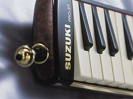 Мелодика духовая клавишная Suzuki PRO-37v2 купить в Москве: цены, доставка, фото Мелодика духовая клавишная Suzuki PRO-37v2 купить в Москве: цены, доставка, фото