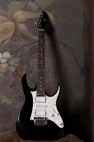 Электрогитара JET UAE 550 MBK купить в Москве: цены, доставка, фото Электрогитара JET UAE 550 MBK купить в Москве: цены, доставка, фото