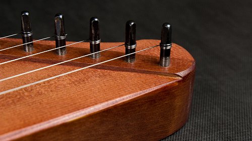 Гусли 18 струнные Финист Шлемовидные купить в Москве: цены, доставка, фото Гусли 18 струнные Финист Шлемовидные купить в Москве: цены, доставка, фото